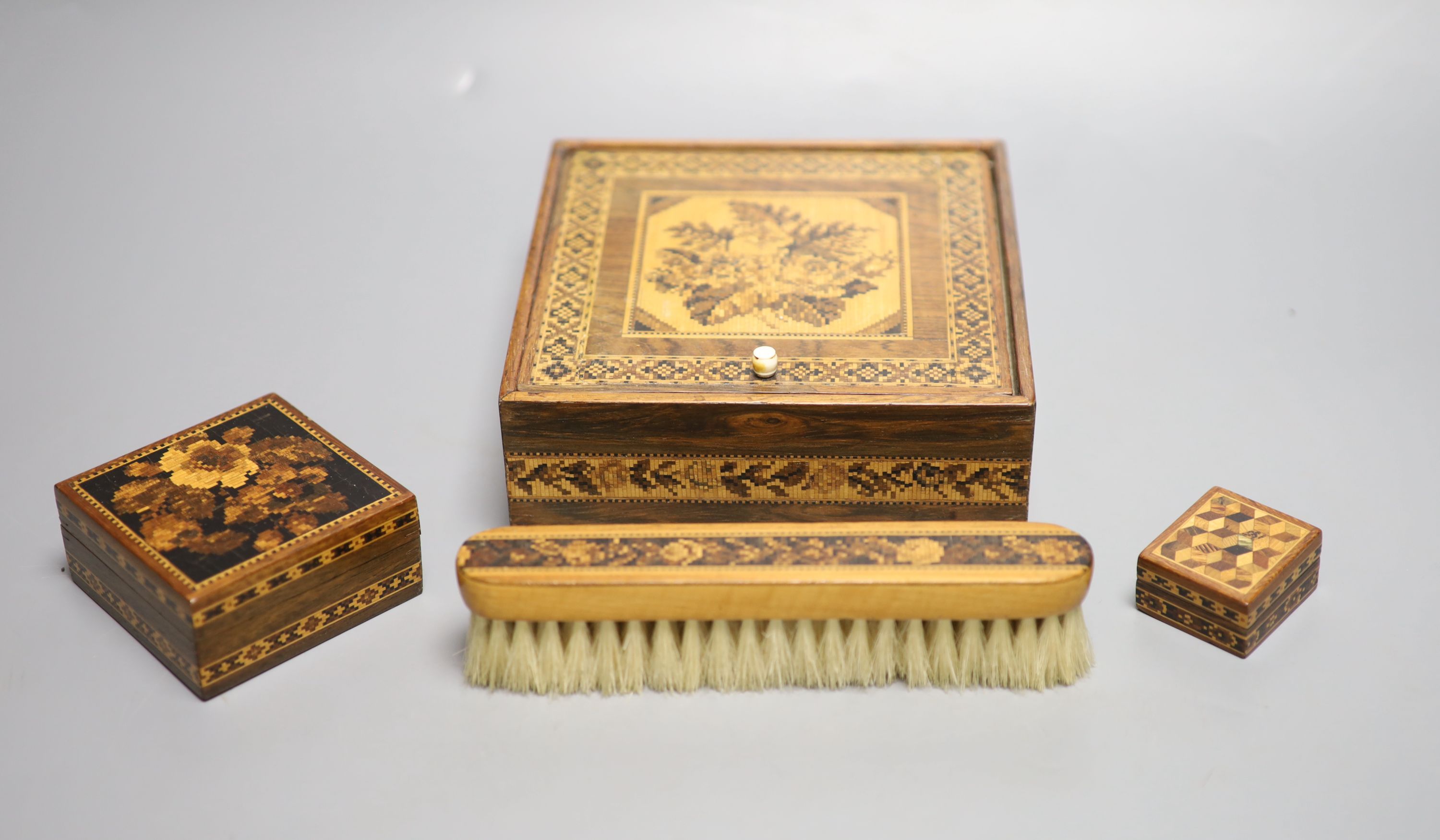 A Tunbridge Ware rosewood handkerchief box, with foliate and geometric inlay and three other items, 15.5cm square (largest)